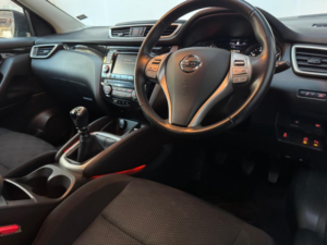 2016 Nissan Qashqai 1.2 Dig-T N-Tec+ 2WD Euro 6 (s/s) 5dr — image 4