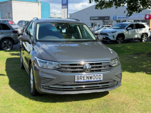 2022 Volkswagen Tiguan 2.0 Tdi Life SUV 5dr Diesel Manual Euro 6 (s/s) (150 Ps) in Grey — image 2