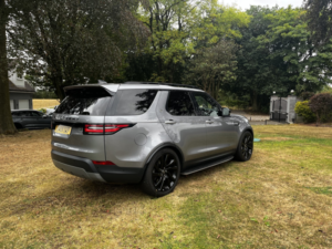 2019 Land Rover Discovery 3.0 Sd V6 Hse Luxuryrear Dvd,digital Tv,pan Roof,lr Service History in Grey — image 4