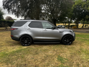 2019 Land Rover Discovery 3.0 Sd V6 Hse Luxuryrear Dvd,digital Tv,pan Roof,lr Service History in Grey — image 6