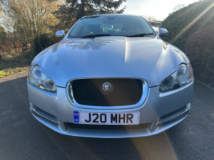 2011 Jaguar Xf 5.0 V8 Premium Luxury in Silver — image 3
