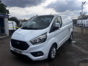 2023 Ford Transit Custom 2.0 300 Ecoblue Limited L2 H1 Euro 6 (s/s) 5dr in White — image 2