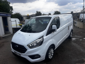 2023 Ford Transit Custom 2.0 300 Ecoblue Limited L2 H1 Euro 6 (s/s) 5dr in White — image 3