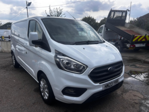 2023 Ford Transit Custom 2.0 300 Ecoblue Limited L2 H1 Euro 6 (s/s) 5dr in White — image 5