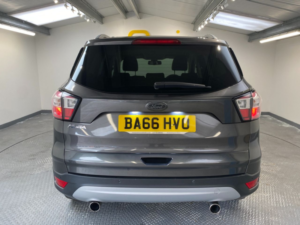 2017 Ford Kuga 1.5 Tdci Titanium SUV 5dr Diesel Manual Euro 6 (s/s) (120 Ps) in Grey — image 4