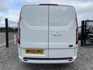 2022 Ford Transit Custom 2.0 Transit Custom Limited Van 300 L1 2.0l Ecoblue 130ps Fwd 6 Speed Manual in White — image 6