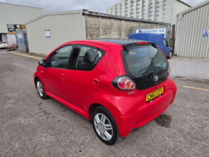 2013 Toyota Aygo 1.0 Vvt-I Move Euro 5 5dr in Red — image 4