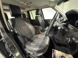 2016 Land Rover Discovery 4 3.0 Sd V6 Se Auto 4WD 5dr in Grey — image 3