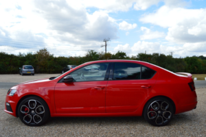 2018 Skoda Octavia 2.0 Tsi Vrs in Red — image 4
