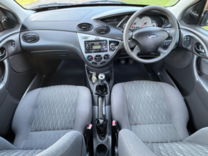 2004 Ford Focus 1.6i 16v Zetec 5dr in Red — image 2