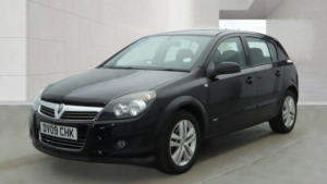 2009 Vauxhall Astra 1.6i 16v Sxi 5dr in Black — image 6