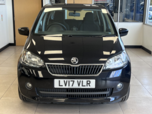 2017 Skoda Citigo 1.0 Mpi Greentech Se L in Black — image 2