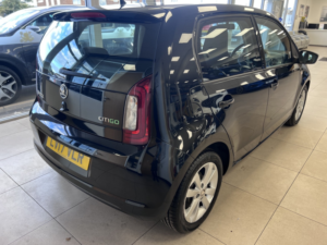 2017 Skoda Citigo 1.0 Mpi Greentech Se L in Black — image 5