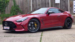 2025 Mercedes-Benz Amg Gt 4.0 63 V8 Biturbo (premium Plus) Spds Mct 4matic+ Euro 6 (s/s) 2dr in Red — image 2