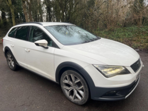 2016 SEAT Leon 2.0 Tdi X-Perience Se Technology in White — image 2