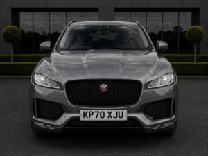 2020 Jaguar F-Pace 2.0 D180 Chequered Flag Auto AWD Euro 6 (s/s) 5dr in Grey — image 2