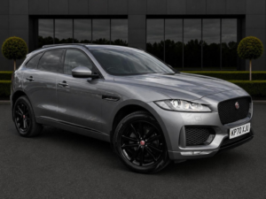 2020 Jaguar F-Pace 2.0 D180 Chequered Flag Auto AWD Euro 6 (s/s) 5dr in Grey — image 4