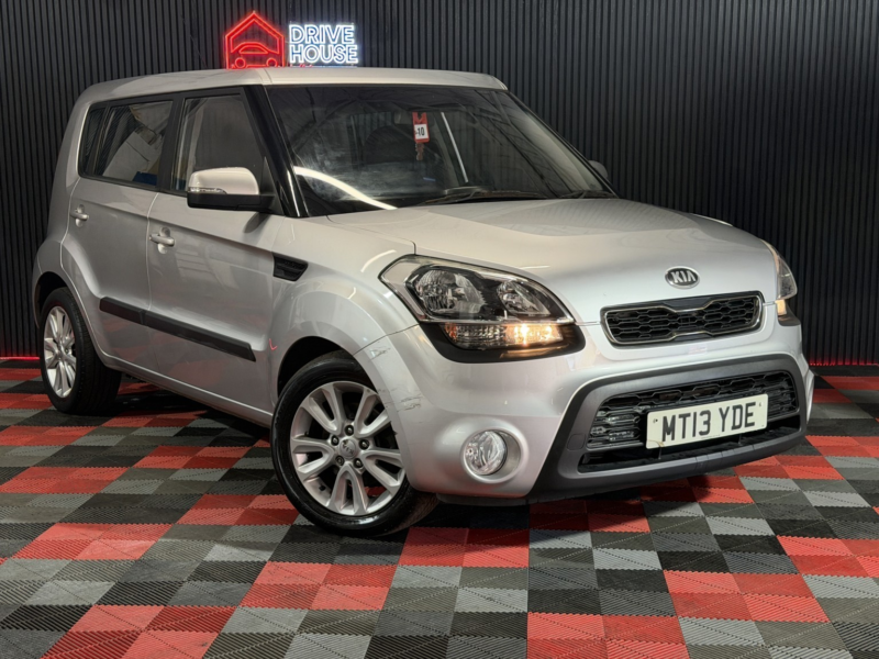 2013 Kia Soul 1.6 Crdi 2 in Silver — image 1