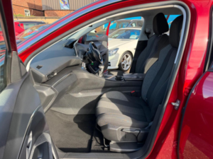 2017 Peugeot 3008 1.6 Bluehdi Active Euro 6 (s/s) 5dr in Red — image 4
