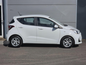2017 Hyundai I10 1.0 Se Euro 6 5dr in White — image 5