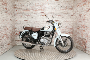 2023 Royal Enfield Classic 350 in Grey — image 3