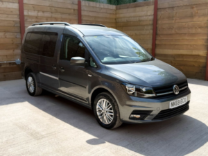 2020 Volkswagen Caddy Maxi Life 4 SEAT Auto Wheelchair Accessible Disabled Access Vehicle Wav in Silver — image 3