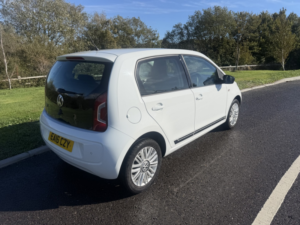 2016 Volkswagen Up! 1.0 Look Up! in White — image 5