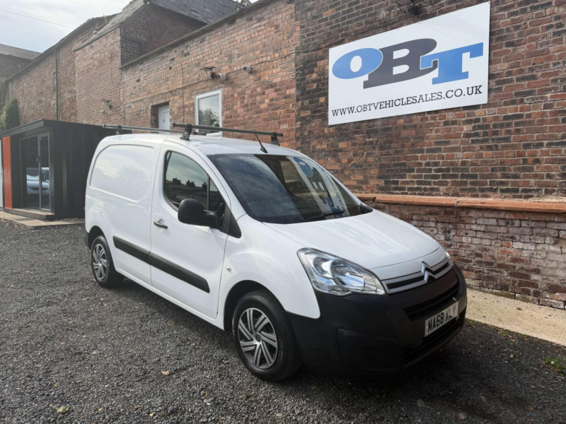 2018 Citroen Berlingo 1.6 Berlingo 850 Enterprise Blue Hdi in White — image 1