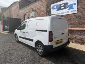2018 Citroen Berlingo 1.6 Berlingo 850 Enterprise Blue Hdi in White — image 5