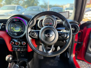 2016 MINI Hatch 2.0 Cooper S Euro 6 (s/s) 3dr in Red — image 2
