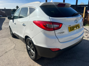 2015 Hyundai Ix35 1.7 Crdi Premium in White — image 4