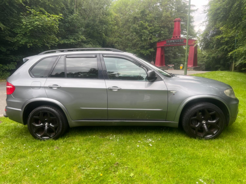 2007 BMW X5 3.0 X5 Xdrive30d Se in Grey — image 1