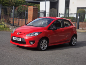 2010 Mazda Mazda2 1.5 Sport Hatchback 5dr Petrol Manual Euro 4 (103 Ps) in Red — image 3