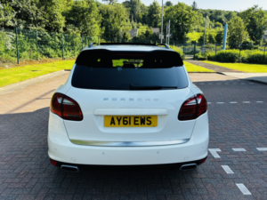2012 Porsche Cayenne 3.0 Td V6 in White — image 5
