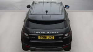 2016 Land Rover Range Rover Evoque Td4 Se in Black — image 4