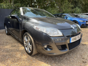 2012 Renault Megane 1.9 Dci Dynamique Tomtom Euro 5 2dr in Grey — image 6