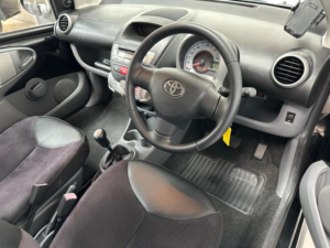 2010 Toyota Aygo 1.0 Vvt-I Black Euro 4 5dr (ac) in Black — image 4