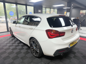 2017 BMW 1 Series 1.5 118i M Sport Shadow Edition Hatchback 5dr Petrol Auto Euro 6 (s/s) (136 Ps) in White — image 4