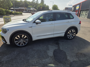 2017 Volkswagen Tiguan 2.0 Bitdi R-Line in White — image 4