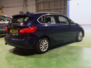 2014 BMW 2 Series Active Tourer 2.0 218d Se Active Tourer in Blue — image 6
