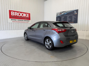2015 Hyundai I30 1.6 Se Auto Euro 6 5dr in Grey — image 6