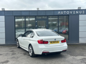 2014 BMW 3 Series 2.0 318d M Sport Saloon 4dr Diesel Auto Euro 5 (s/s) (143 Ps) in White — image 3