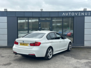 2014 BMW 3 Series 2.0 318d M Sport Saloon 4dr Diesel Auto Euro 5 (s/s) (143 Ps) in White — image 4