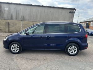 2019 Volkswagen Sharan 2.0 Tdi Se Nav in Blue — image 4