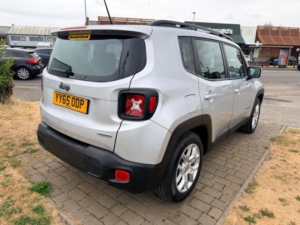 2015 Jeep Renegade 1.6 E-Torq Longitude Euro 6 (s/s) 5dr in Silver — image 5
