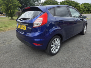 2016 Ford Fiesta 1.0 T Ecoboost Titanium in Blue — image 3