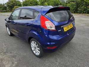 2016 Ford Fiesta 1.0 T Ecoboost Titanium in Blue — image 5