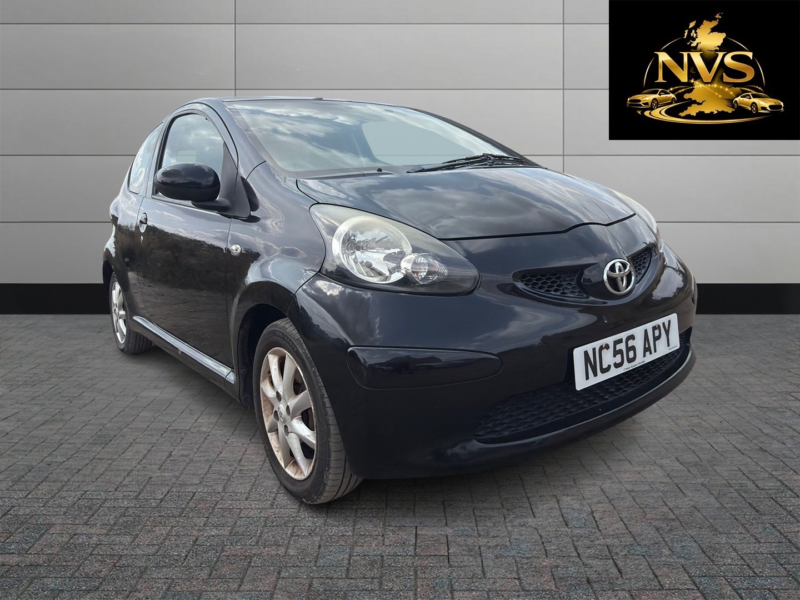 2007 Toyota Aygo 1.0 Vvt-I Black in Black — image 1