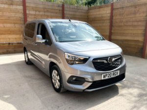 2020 Vauxhall Combo Life 3 SEAT Petrol Wheelchair Accessible Disabled Access Vehicle Wav in Grey — image 4
