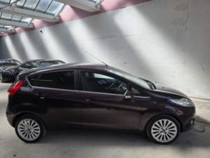 2009 Ford Fiesta 1.4 Titanium in Red — image 5